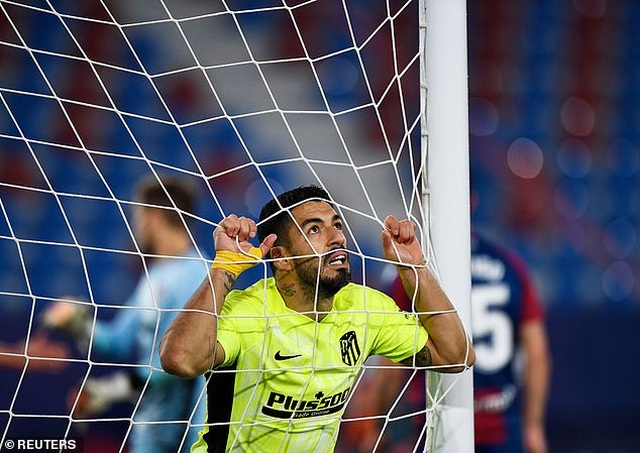 Luis Suarez vô duyên, Atletico lỡ cơ hội bỏ xa Real Madrid - 8
