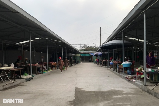 Người dân tâm dịch thành phố Chí Linh đi chợ bằng thẻ theo ngày chẵn lẻ - 11 Người dân tâm dịch thành phố Chí Linh đi chợ bằng thẻ theo ngày chẵn lẻ - 11