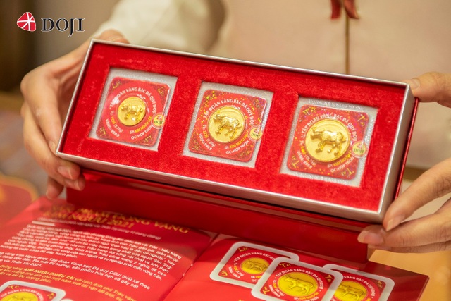 DOJI triển khai nhiều dịch vụ bán hàng dịp Thần tài mùa Covid - 2 DOJI triển khai nhiều dịch vụ bán hàng dịp Thần tài mùa Covid - 2