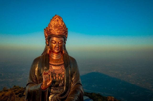 Cận cảnh tượng Phật Bà lớn nhất Châu Á tại Tây Ninh - 2