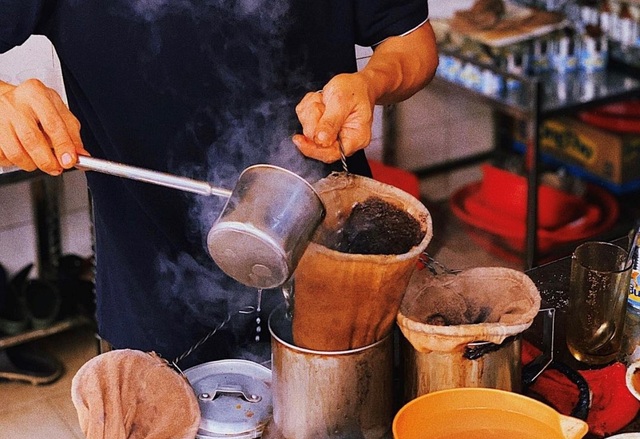 3 quán cà phê vợt lâu đời nhất Sài Gòn - 2 3 quán cà phê vợt lâu đời nhất Sài Gòn - 2