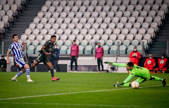 Fernandes, Telles nổi bật trong chiến thắng của Man Utd trước Real Sociedad - 3