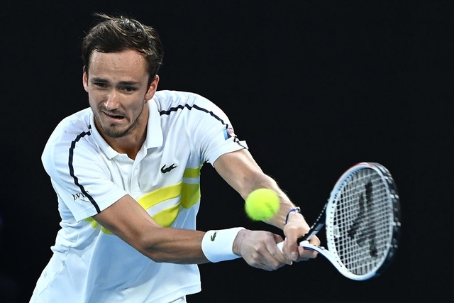 Australian Open: Vượt qua Tsitsipas, Medvedev tranh cúp bạc với Djokovic - 5 Australian Open: Vượt qua Tsitsipas, Medvedev tranh cúp bạc với Djokovic - 5