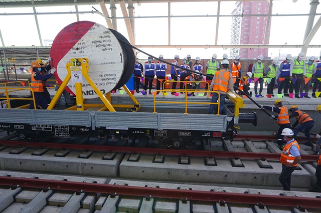 TPHCM: Triển khai cấp điện cho tuyến metro số 1 - 2 TPHCM: Triển khai cấp điện cho tuyến metro số 1 - 2