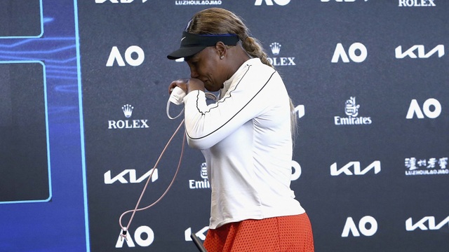 Thấy gì sau khi Serena Williams rời Australian Open trong nước mắt? - 3