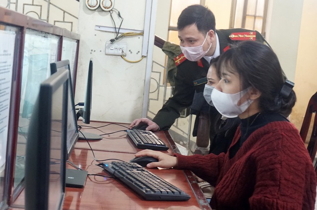 Lao động Nghệ An làm giấy thông hành đi Lào giảm 98% so với mọi năm - 4 Lao động Nghệ An làm giấy thông hành đi Lào giảm 98% so với mọi năm - 4