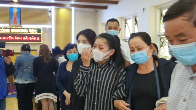 Bạn bè, đồng nghiệp tiếc thương tiễn biệt diễn viên Hải Đăng - 3 Bạn bè, đồng nghiệp tiếc thương tiễn biệt diễn viên Hải Đăng - 3