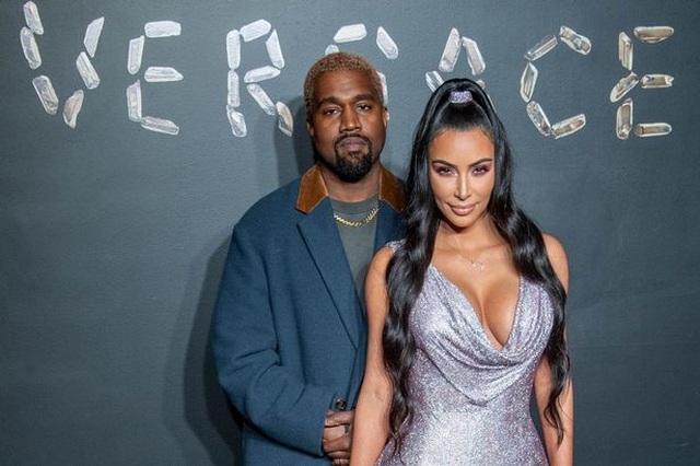 Kim Kardashian chính thức đệ đơn xin ly dị Kanye West - 5
