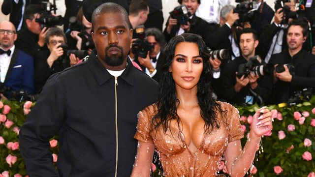 Kim Kardashian chính thức đệ đơn xin ly dị Kanye West - 4