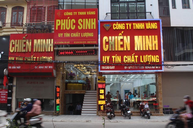 Phố vàng Hà Nội vắng tanh, vắng ngắt trước ngày vía Thần Tài - 7 Phố vàng Hà Nội vắng tanh, vắng ngắt trước ngày vía Thần Tài - 7