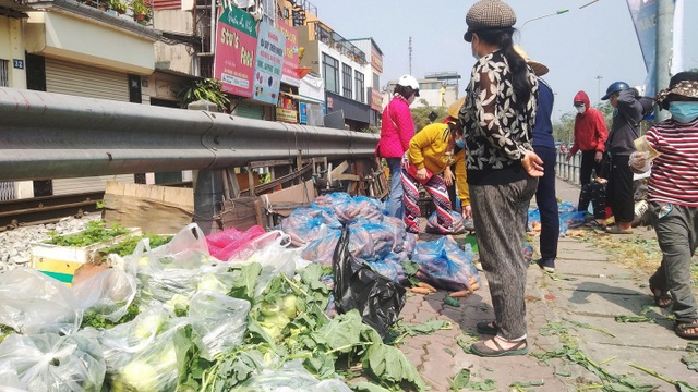 Chỉ trong vài giờ, người dân Hà Nội đã giải cứu 20 tấn nông sản vùng dịch - 6 Chỉ trong vài giờ, người dân Hà Nội đã giải cứu 20 tấn nông sản vùng dịch - 6