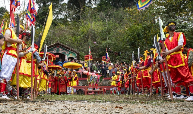 Unique procession of real life in Lang Son, tourists blush - 1