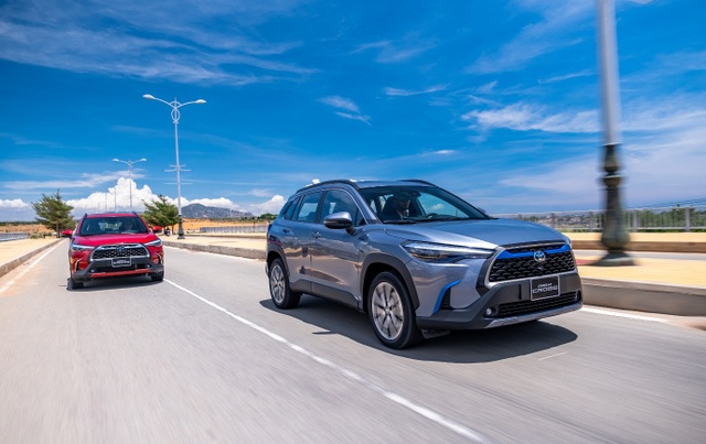 Nhận xe hơn 1 tháng, khách hàng vẫn choáng ngợp với công nghệ trên Corolla Cross - 2 Nhận xe hơn 1 tháng, khách hàng vẫn choáng ngợp với công nghệ trên Corolla Cross - 2