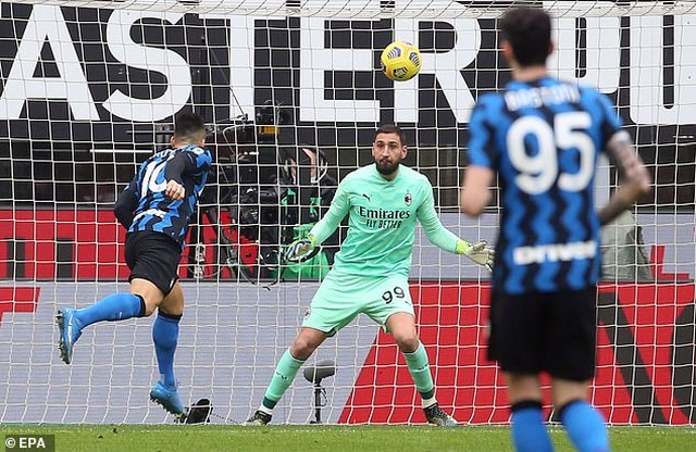 Vùi dập AC Milan, Inter đóng đinh vào ngôi đầu Serie A - 2