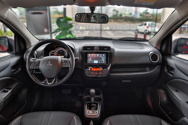 Mitsubishi Attrage thêm bản mới giá 485 triệu, bổ sung công nghệ an toàn - 2 Mitsubishi Attrage thêm bản mới giá 485 triệu, bổ sung công nghệ an toàn - 2