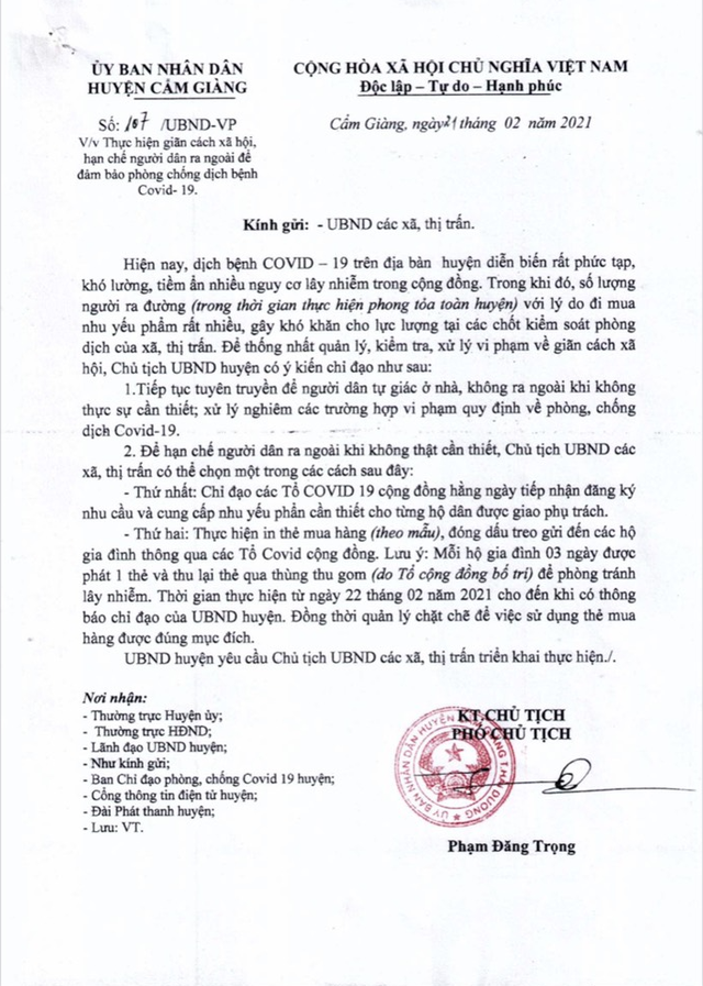 Hải Dương cấp thẻ cho người dân đi chợ - 1 Hải Dương cấp thẻ cho người dân đi chợ - 1