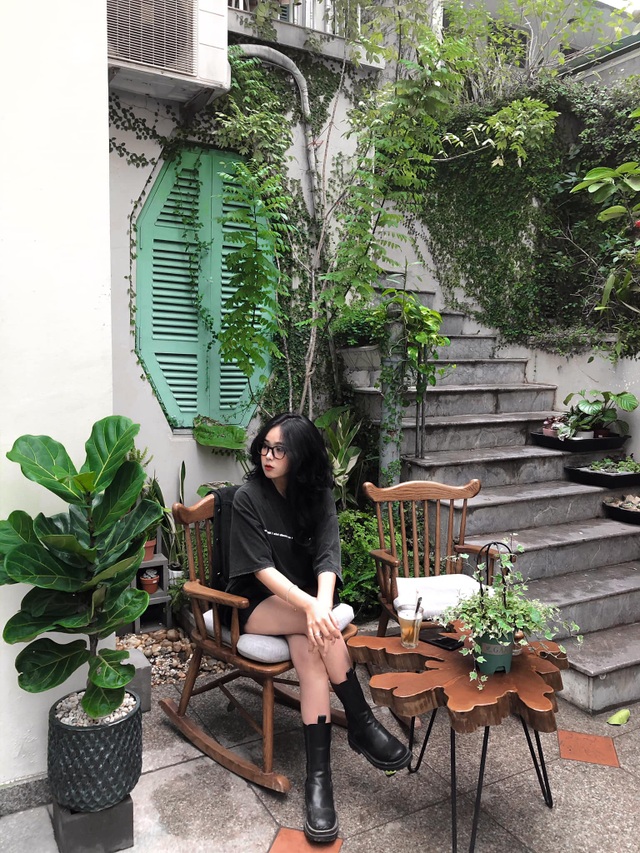 Nữ sinh trường Luật thu hút sự chú ý với gương mặt khả ái - 10 Nữ sinh trường Luật thu hút sự chú ý với gương mặt khả ái - 10