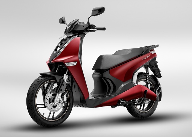 VinFast Theon full option - Chiếc xe điện tưởng chỉ có trong…truyền thuyết - 1 VinFast Theon full option - Chiếc xe điện tưởng chỉ có trong…truyền thuyết - 1