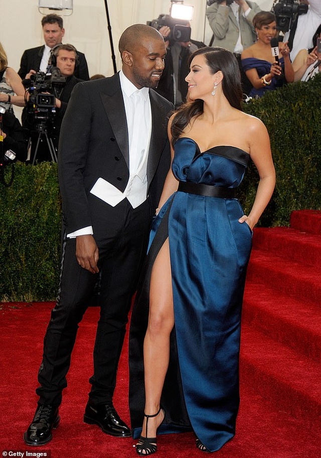Kim Kardashian thất vọng vì hôn nhân tan vỡ - 4