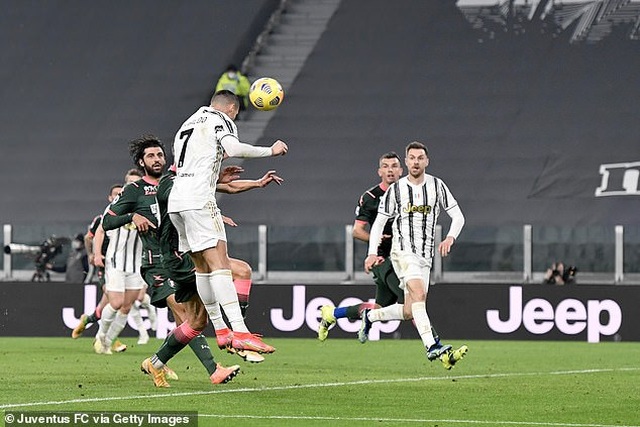 C.Ronaldo tỏa sáng rực rỡ, Juventus có chiến thắng rửa mặt - 2