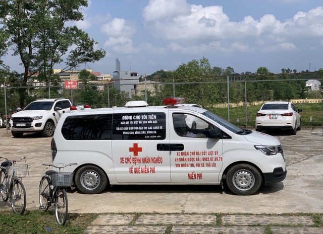 Ông Đoàn Ngọc Hải nhận lương khủng 60 triệu đồng khi phục vụ quán cơm - 3 Ông Đoàn Ngọc Hải nhận lương khủng 60 triệu đồng khi phục vụ quán cơm - 3