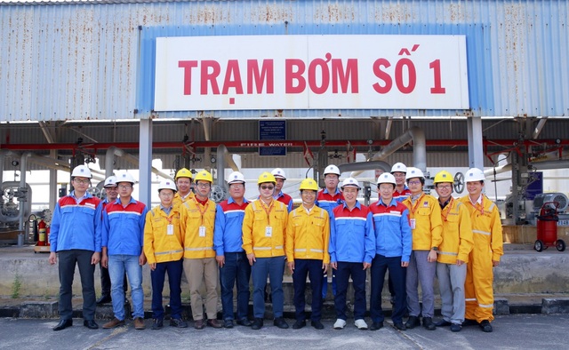 Lễ giao nhận Condensate đầu tiên theo hợp đồng BCC giữa PV Gas và PV Oil - 1 Lễ giao nhận Condensate đầu tiên theo hợp đồng BCC giữa PV Gas và PV Oil - 1