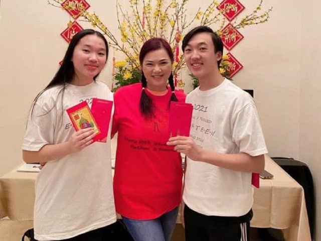 Sau 3 tháng nghệ sĩ Chí Tài ra đi, cuộc sống của ca sĩ Phương Loan ra sao? - 3 Sau 3 tháng nghệ sĩ Chí Tài ra đi, cuộc sống của ca sĩ Phương Loan ra sao? - 3