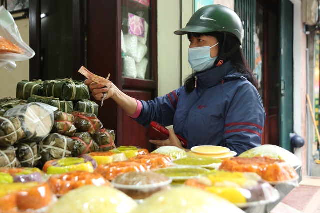 Người làm nghề nấu cỗ tất bật dịp Rằm tháng Giêng - 9 Người làm nghề nấu cỗ tất bật dịp Rằm tháng Giêng - 9
