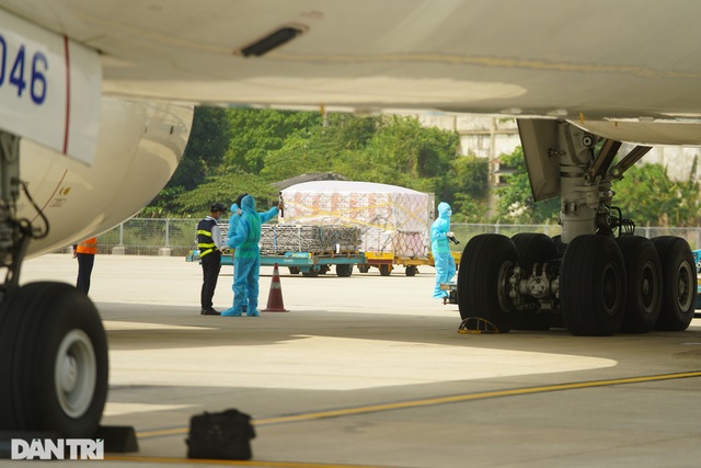 Cuộc đua cân não phía sau những liều vắc xin quý hơn vàng - 2 Cuộc đua cân não phía sau những liều vắc xin quý hơn vàng - 2