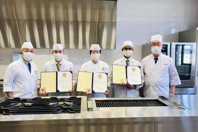 Chuyện chàng đầu bếp Việt giành Huy hiệu Vàng nấu ăn thứ 9 thế giới - 9 Chuyện chàng đầu bếp Việt giành Huy hiệu Vàng nấu ăn thứ 9 thế giới - 9