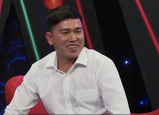 Cô gái ế từ trong bụng mẹ ế ra phát khóc vì đối tượng hẹn hò hôn trộm - 2 Cô gái ế từ trong bụng mẹ ế ra phát khóc vì đối tượng hẹn hò hôn trộm - 2