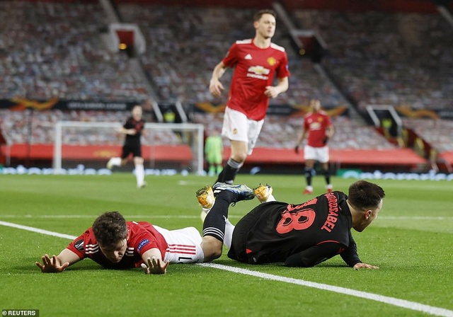 Những khoảnh khắc Man Utd vượt ải Sociedad để đi tiếp ở Europa League - 5 Những khoảnh khắc Man Utd vượt ải Sociedad để đi tiếp ở Europa League - 5