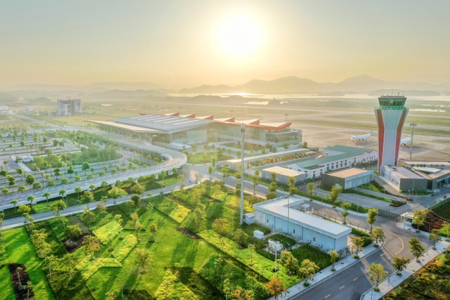 Mở cửa khai thác trở lại Cảng hàng không quốc tế Vân Đồn từ ngày 3/3 - 1 Mở cửa khai thác trở lại Cảng hàng không quốc tế Vân Đồn từ ngày 3/3 - 1