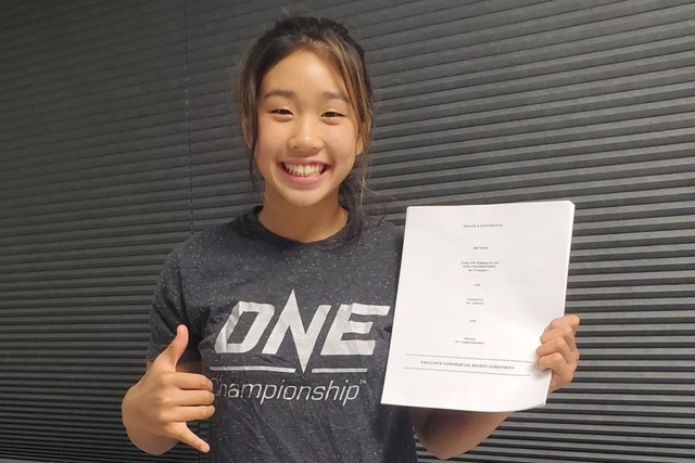 Con nhà nòi, nữ võ sĩ 16 tuổi chào sàn ONE Championship - 3 Con nhà nòi, nữ võ sĩ 16 tuổi chào sàn ONE Championship - 3