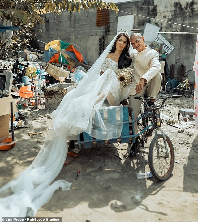 Bộ ảnh cưới của cặp vợ chồng vô gia cư gây sốt - 4