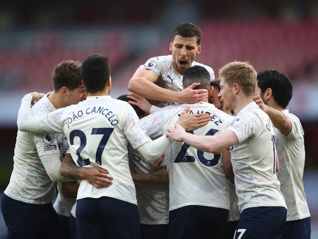 Man City trước cơ hội cắt đuôi hoàn toàn Man Utd - 1