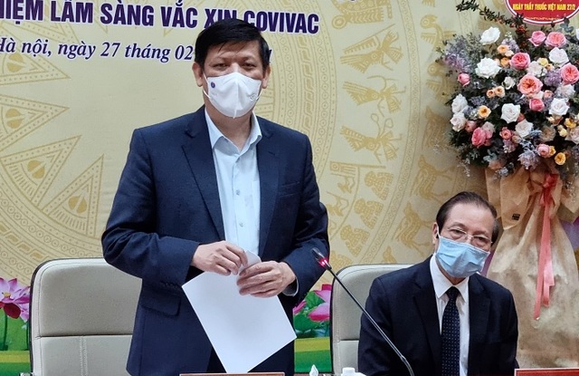 Bộ trưởng Y tế: Đảm bảo vắc xin an toàn mới tiêm cho người dân - 1 Bộ trưởng Y tế: Đảm bảo vắc xin an toàn mới tiêm cho người dân - 1