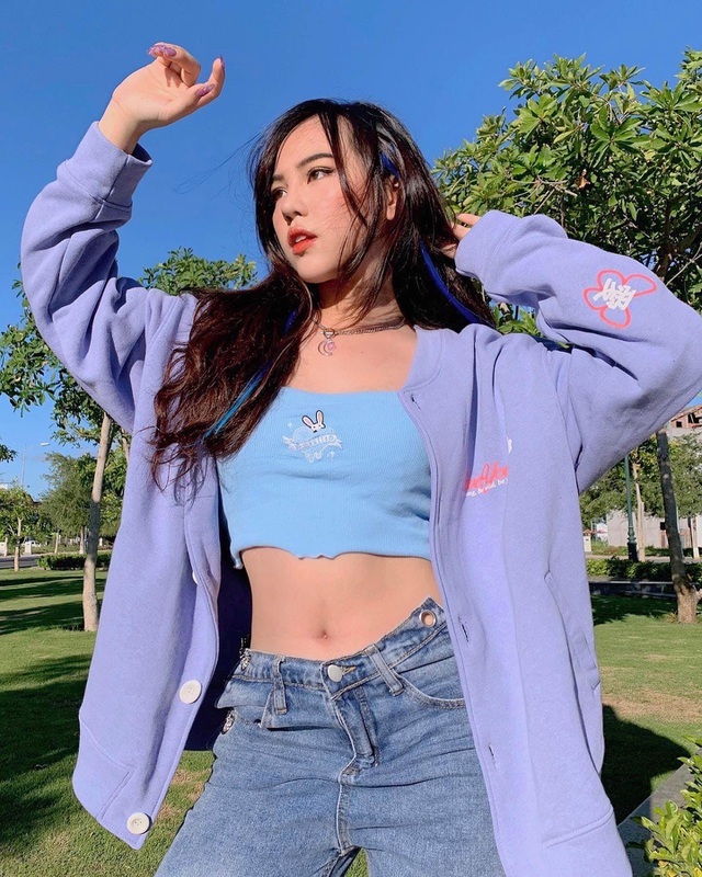 Điểm danh 7 gương mặt hot girl xinh đẹp nổi bật trong tháng 2 - 6 Điểm danh 7 gương mặt hot girl xinh đẹp nổi bật trong tháng 2 - 6