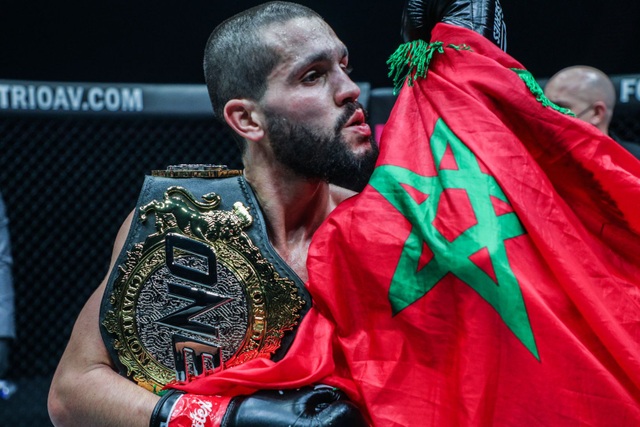 Máy đá Thái Lan thua Chim hoàng yến Hà Lan tại ONE Championship - 4 Máy đá Thái Lan thua Chim hoàng yến Hà Lan tại ONE Championship - 4