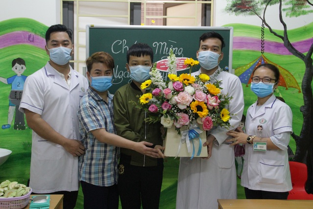 Khi bác sĩ trở thành giáo viên tình nguyện - 7 Khi bác sĩ trở thành giáo viên tình nguyện - 7