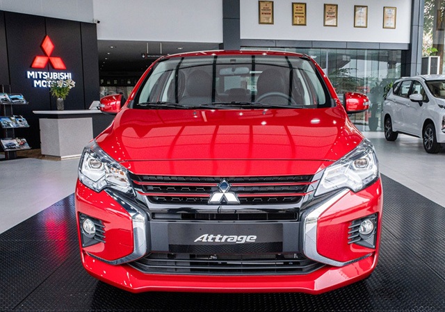 Sedan hạng B: Nhiều nâng cấp nhưng giá tăng, làm khó khách Việt - 2 Sedan hạng B: Nhiều nâng cấp nhưng giá tăng, làm khó khách Việt - 2