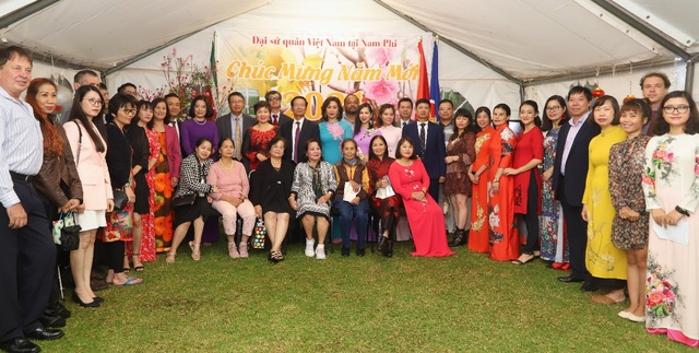 Đầm ấm Tết cộng đồng của người Việt tại Nam Phi - 1 Đầm ấm Tết cộng đồng của người Việt tại Nam Phi - 1