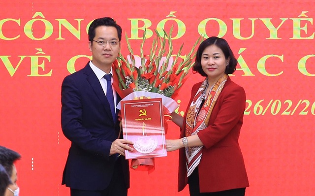 Hà Nội điều động, phân công 5 tân Bí thư quận huyện - 1 Hà Nội điều động, phân công 5 tân Bí thư quận huyện - 1
