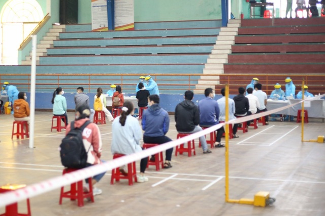 Xét nghiệm Covid-19 nghiêm ngặt số lượng lớn sinh viên về Huế học tập - 5 Xét nghiệm Covid-19 nghiêm ngặt số lượng lớn sinh viên về Huế học tập - 5