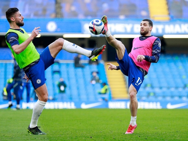 Chia điểm với Chelsea, Man Utd kém Man City 12 điểm - 2