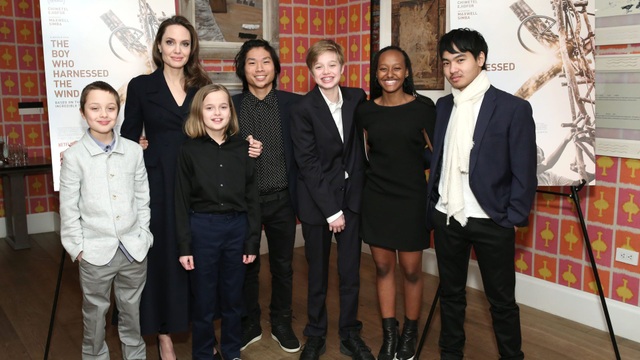 Diễn viên Angelina Jolie: Không giải thích cho con kiểu chuyện cổ tích - 3 Diễn viên Angelina Jolie: Không giải thích cho con kiểu chuyện cổ tích - 3