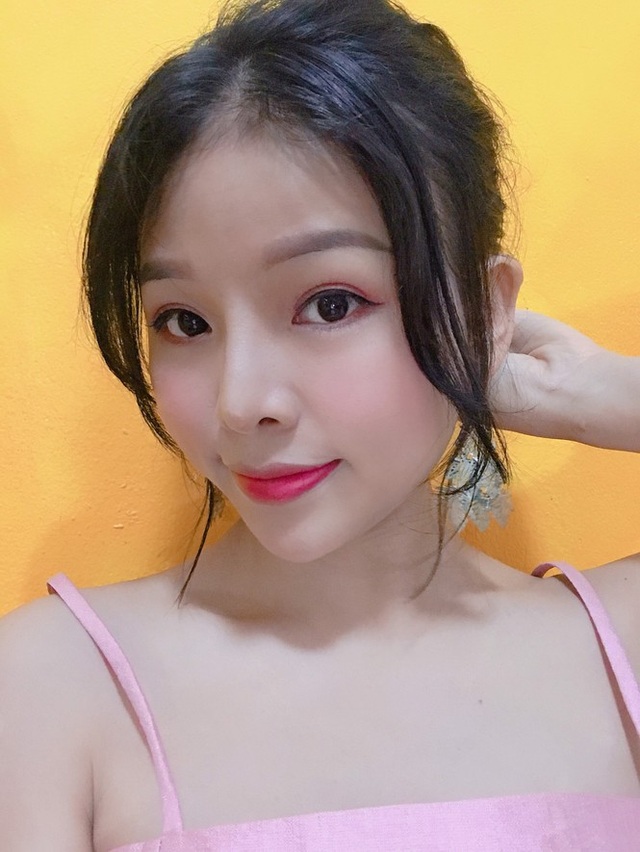 Cô gái không cho phép mình có thời gian nghỉ ngơi - 2 Cô gái không cho phép mình có thời gian nghỉ ngơi - 2