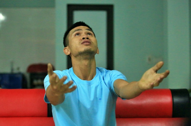 Bố của bé 3 tuổi rơi từ tầng 12A: Con tôi như được tái sinh - 2 Bố của bé 3 tuổi rơi từ tầng 12A: Con tôi như được tái sinh - 2