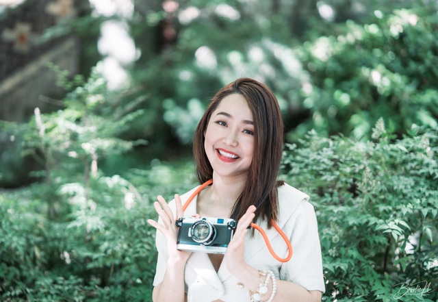 Nhan sắc xinh đẹp của Hạnh Cận Kính vạn hoa sau 16 năm - 7 Nhan sắc xinh đẹp của Hạnh Cận Kính vạn hoa sau 16 năm - 7