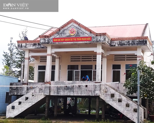 Về xứ đất Mũi mắt tròn mắt dẹt ngắm những ngôi nhà cao cẳng độc, lạ - 9 Về xứ đất Mũi mắt tròn mắt dẹt ngắm những ngôi nhà cao cẳng độc, lạ - 9